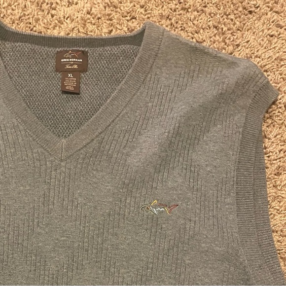 Greg Norman Sweater Vest - Picture 3 of 3